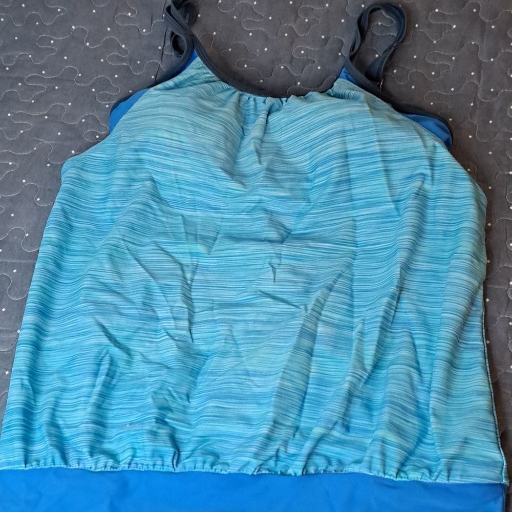 Free Country blue tankini size small
